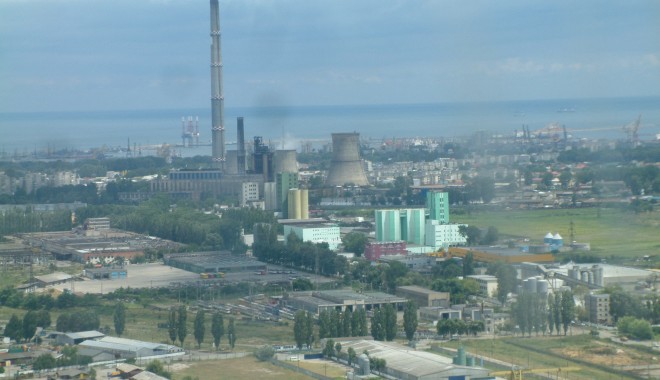 Avarie CET. Iată unde se oprește apa caldă mâine, în Constanța - elicopterpanoramacet127-1401718474.jpg