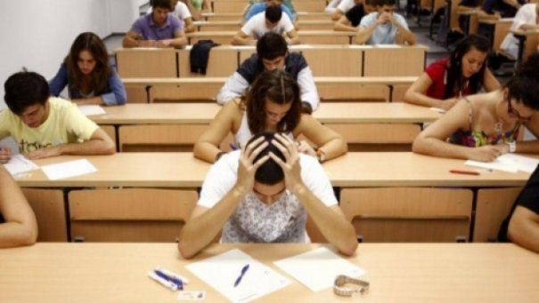 BACALAUREAT 2018. Un candidat a fost eliminat de la proba scrisă la română - eliminat-1534774647.jpg