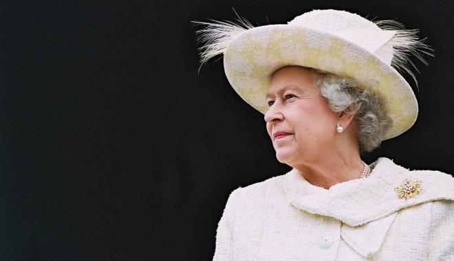 Regina Elisabeta a II-a împlinește astăzi 87 de ani - elisabete-1366552880.jpg