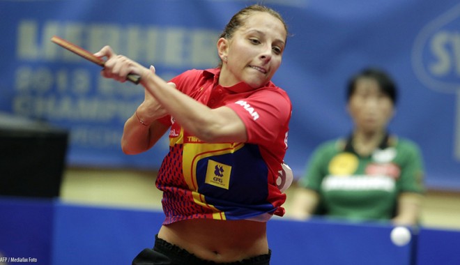 Eliza Samara și compania intră 