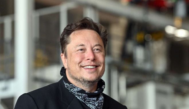 Averea lui Elon Musk se apropie de 300 de miliarde de dolari - elon-1635354240.jpg