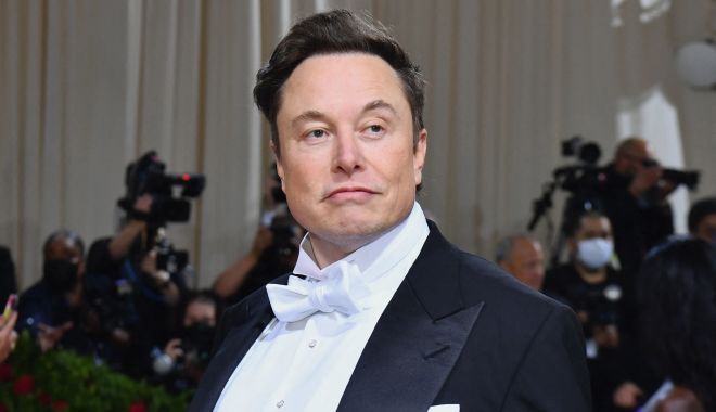 Directorii de la companiile lui Elon Musk sunt îngrijorați că miliardarul ar consuma droguri