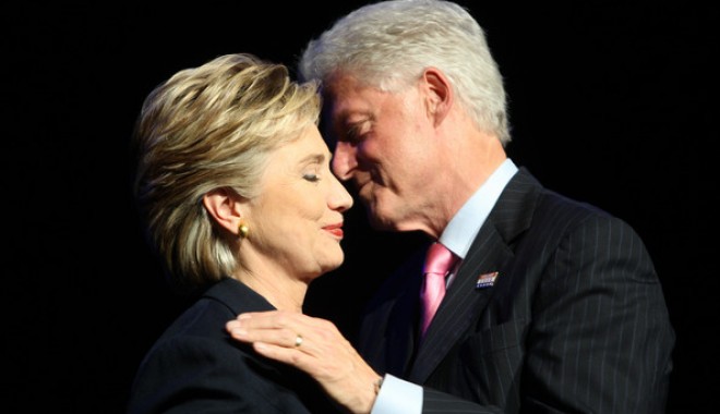 Hillary și Bill Clinton divorțează - eltonhillaryonenightonlyconcerta-1336737917.jpg