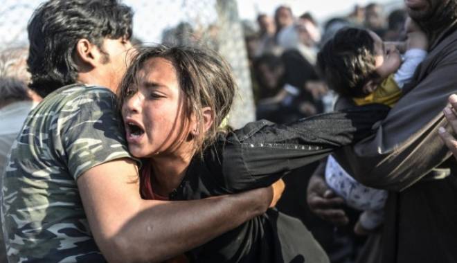 Paza de coastă turcă a salvat 57 de refugiați care încercau să ajungă în Grecia - emigranti-1451826917.jpg