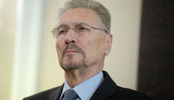 Emil Constantinescu, vizat de un plan de ASASINARE. Detalii incredibile! - emil-1479467983.jpg