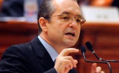 Emil Boc: Proiectul de buget pe 2012 a fost finalizat la nivel guvernamental, așteptăm prognoza CE - emilboc-1318860145.jpg