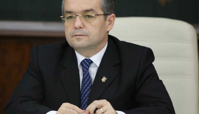 EMIL BOC demisionează de la conducerea PDL - emilboc-1339686380.jpg