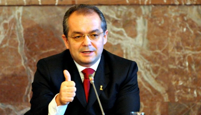 Emil Boc exclude variantele suspendării sau demisiei președintelui Traian Băsescu - emilboc1342013134-1345665210.jpg