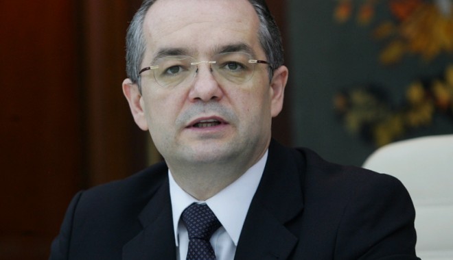 Cutremur în PDL: Emil Boc nu mai este președintele partidului - emilboccopy-1339699253.jpg