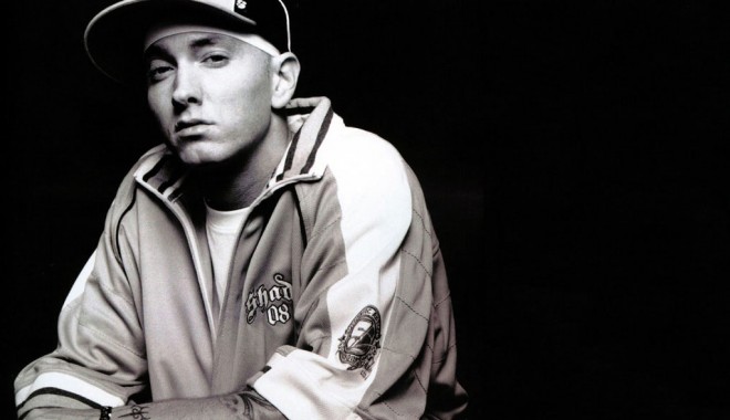 Onorariu record: Eminem a fost plătit cu două milioane de dolari la un festival din Marea Britanie - eminem-1314009367.jpg
