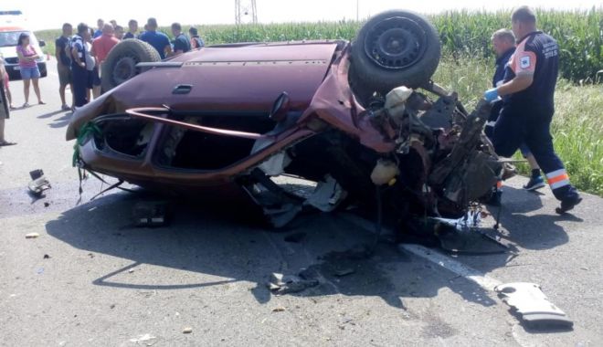 Două persoane decedate în urma unui accident. Un minor, în stare gravă - emm9mszoyxnoptc2odgxzdmxotrhm2mx-1534074018.jpg
