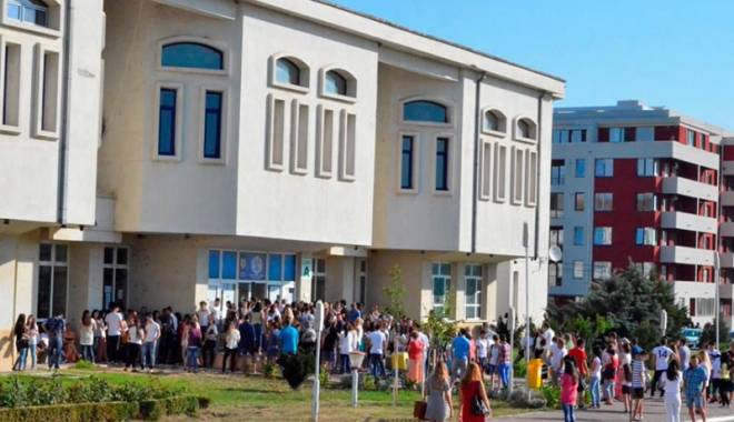 Emoții maxime și sudoare la admiterea în Universitatea 