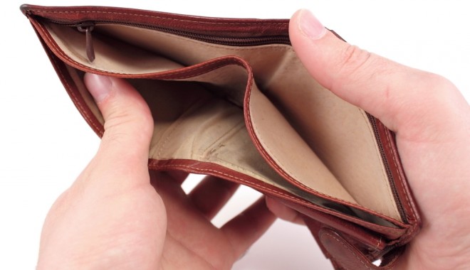 Se anunță vremuri grele. VAL DE SCUMPIRI de la 1 ianuarie - emptywallet-1388141454.jpg