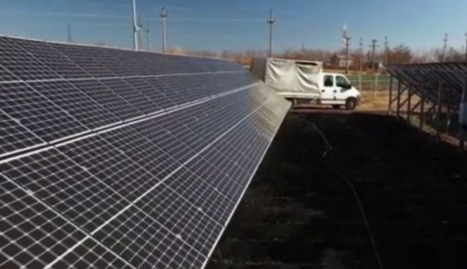 România face tranziţia la energia verde. Numeroase companii vor să investească în parcuri fotovoltaice