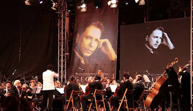 Festivalul  George Enescu, live la Cityplex - Tomis Mall - enescuy-1440435067.jpg