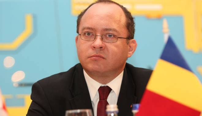 Aurescu: E nevoie de schimbarea garniturii în ambasadele României - enevoiedeschimbare-1430393926.jpg