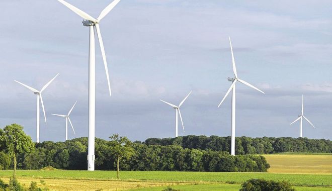 Eolienele, principala sursă de energie a ţării - eolieneleaudevenit-1630515778.jpg
