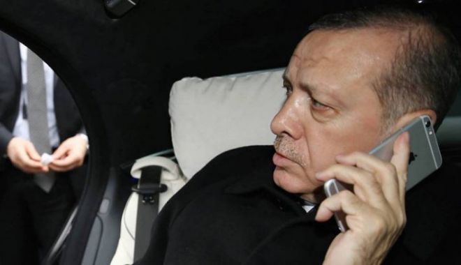 Erdogan, apel disperat către turci: nu mai cumpărați iPhone! - erdoganbesorgtiphone90728900-1534315694.jpg