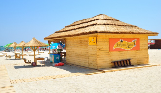 Restaurantul Estival și-a deschis beach bar. Clienții pot mânca pe plajă - estival-1372095958.jpg