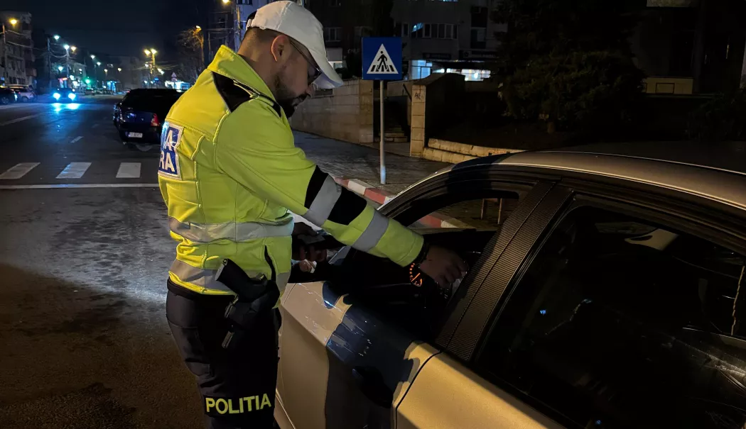 Constănțeni inconștienți, care se urcă băuți la volan! Ce face diferența între amendă și dosar penal - etilotest-noaptea-2-1773235123.webp