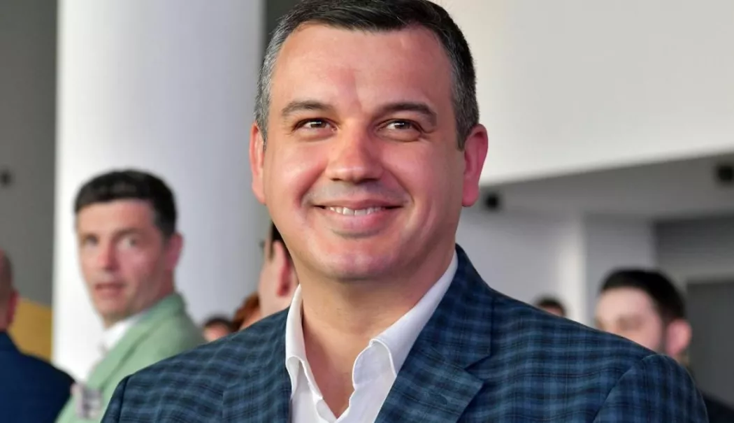 Foto - Eugen Tomac, după explozia dronei: 