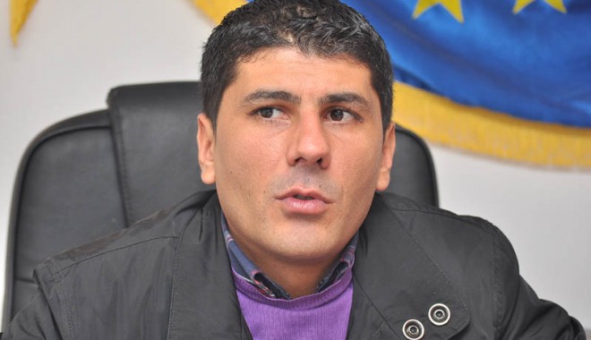 Scandal cu iz electoral între rudele candidaților la Primăria Vulturu - eugenberbecprimarvulturu15-1339780156.jpg