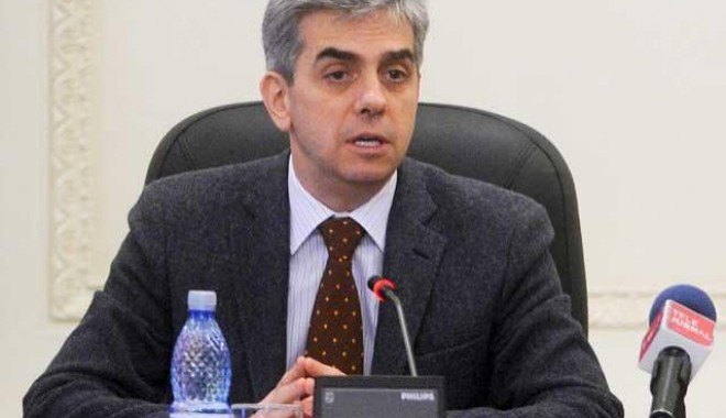 Ambulanța primește înapoi banii opriți de Ministerul Sănătății - eugennicolaescu-1368359261.jpg