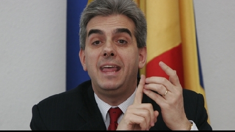 Nicolăescu, după discuțiile cu FMI: Am clarificat problema Legii Sănătății - eugennicolaescu85210800-1359217823.jpg
