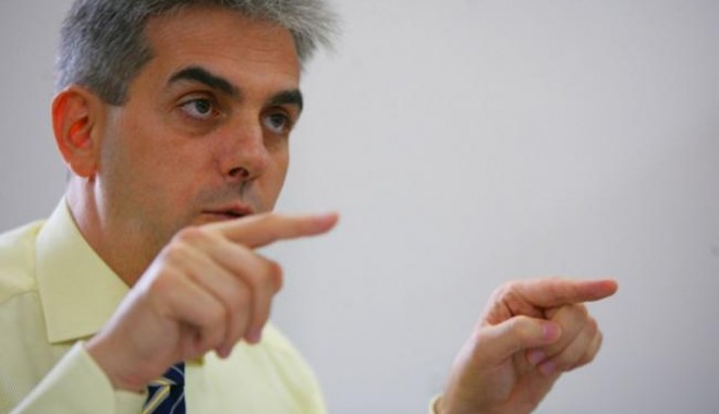 Nicolăescu: În acest an vom avea VACCIN ANTIGRIPAL ROMÂNESC - eugennicolaescudesfiinteazadirec-1369992115.jpg