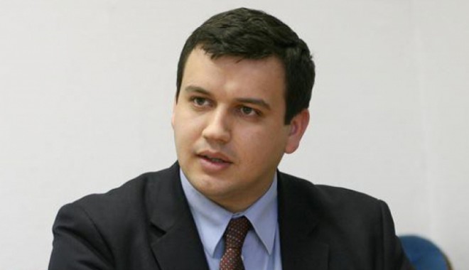 Antonescu este o nulitate din punct de vedere politic - eugentomac-1383305097.jpg