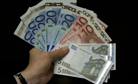 Curs BNR:  4,3497 lei/euro - euro-1323774969.jpg