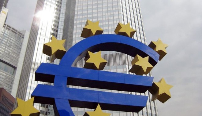 Uniunea bancară, prioritate imediată pentru zona euro - euro-1340375529.jpg