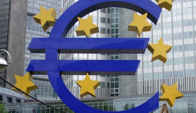 Lituania va adera la zona euro în 2015 - euro-1361974131.jpg