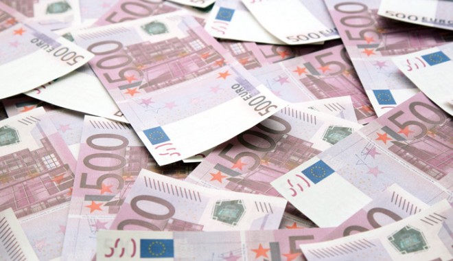 Un euro mai puternic - euro-1362396929.jpg