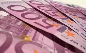 Euro s-a depreciat ușor - euro-1380623988.jpg