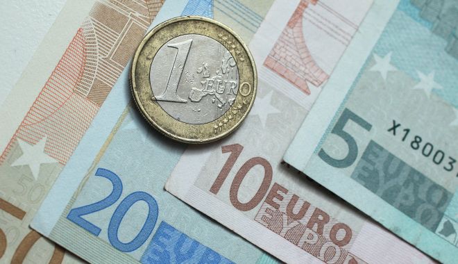 Euro atinge un nou maxim istoric în raport cu leul - euro-1614861048.jpg