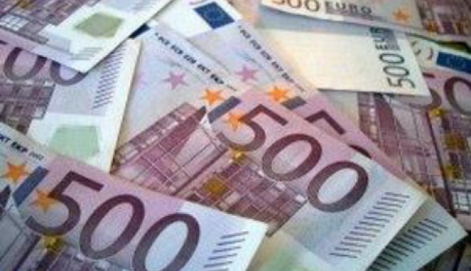 Italia se împrumută la dobânzi record - euro1-1310651060.jpg