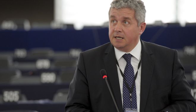 Europarlamentarul Daniel Buda cere demisia ministrului Sorina Pintea - europarlamentaruldanielbuda-1551114098.jpg