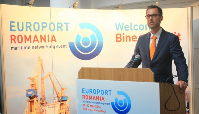 Expoziția Europort a adus toată industria navală românească la Mamaia - europort26-1462899484.jpg