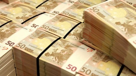 ATAC MAFIOT: Falși ofițeri ai Gărzii Financiare au JEFUIT ca-n filme o casă de schimb valutar - euros2145072200-1332163479.jpg