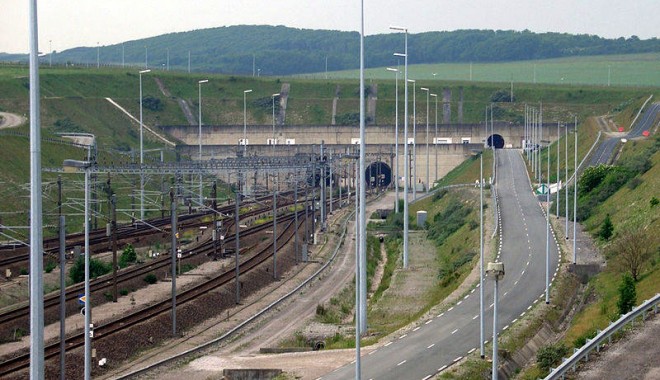 Recordurile Eurotunelului - eurotunel-1353090641.jpg