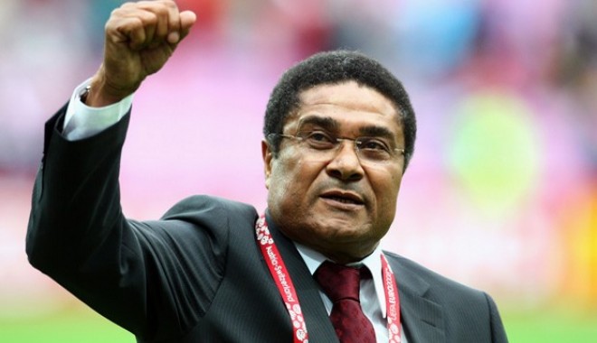 A murit legendarul jucător portughez de fotbal Eusébio - eusbiodasilvaferreira-1388912220.jpg