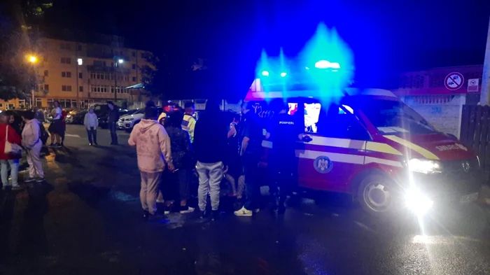 Panică într-un bloc din Constanța. 22 de persoane evacuate - evacuare-1766560488.webp