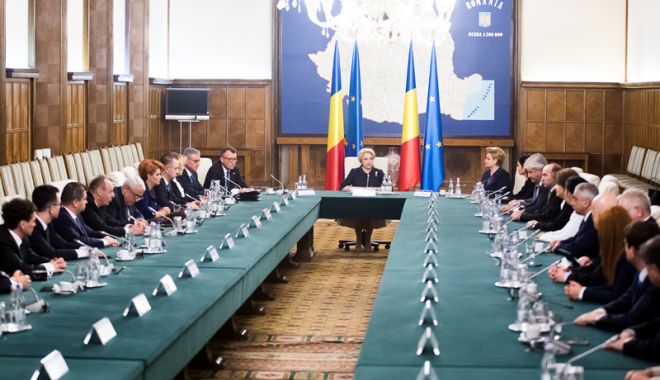 Începe evaluarea miniștrilor din Cabinetul Dăncilă - evaluareministri-1532446495.jpg