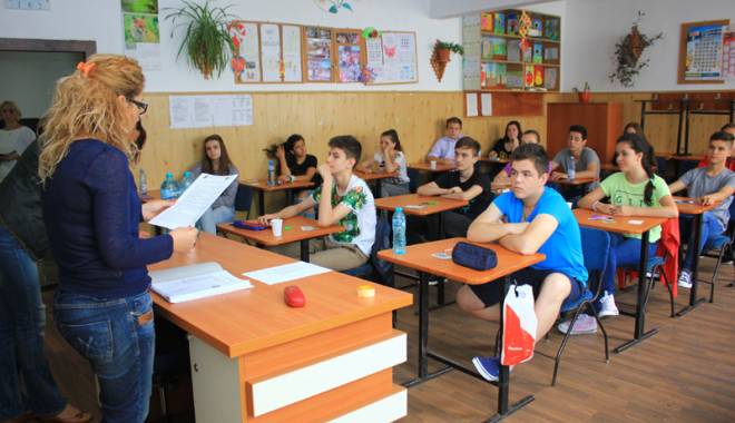 Când intră elevii de-a VIII-a în examene - evaluarenationala15-1442598245.jpg
