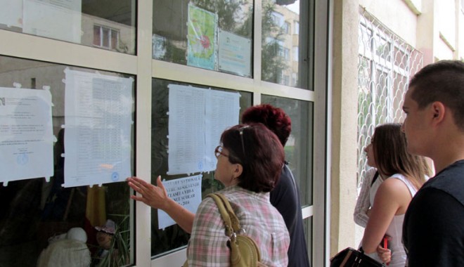 Jale la Evaluarea națională. O treime din elevii constănțeni sunt sub nota 5 - evaluarenationala9-1403885445.jpg