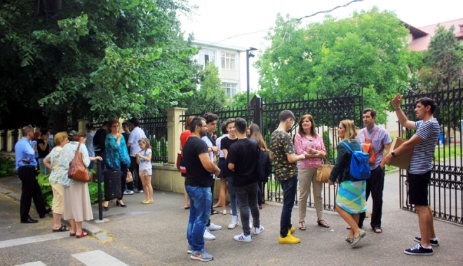 Evaluare Națională 2017! Astăzi, puntea suspinelor: proba la limba și literatura română - evaluarenationalaexamene2016elev-1497789560.jpg