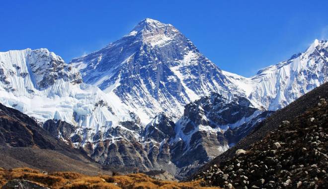 Cutremurul din Nepal a redus înălțimea muntelui Everest - everest-1430651538.jpg
