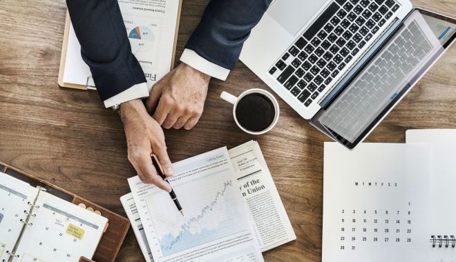 Evoluții financiare, pe scurt - evolutiifinanciarepescurt-1594820062.jpg