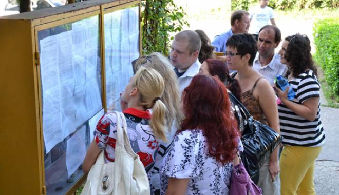 F.S.L.I. cere Ministerului Educației să verifice subiectele și baremul examenului de definitivat - examen-1436805070.jpg